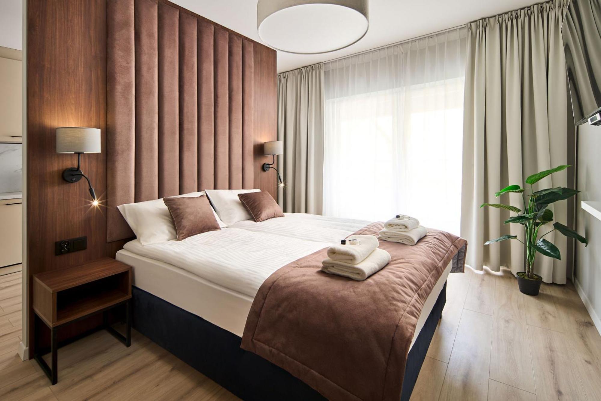 Symphony City Square Aparthotel Breslau Exterior foto